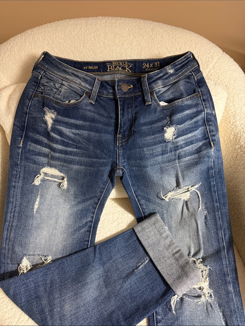 Buckle Straight Jeans
